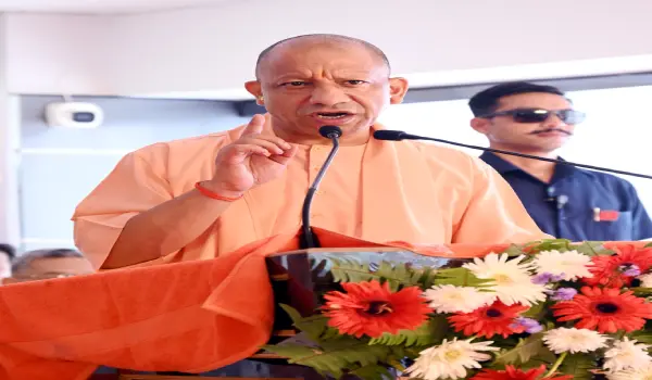 माफिया की तरह समाप्त हो गया इंसेफेलाइटिस बोले सीएम योगी